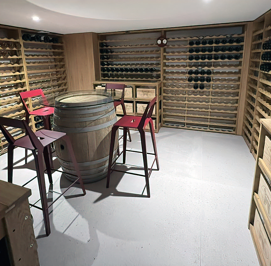 Cave à vin sur mesure en chêne massif avec tonneau de dégustation