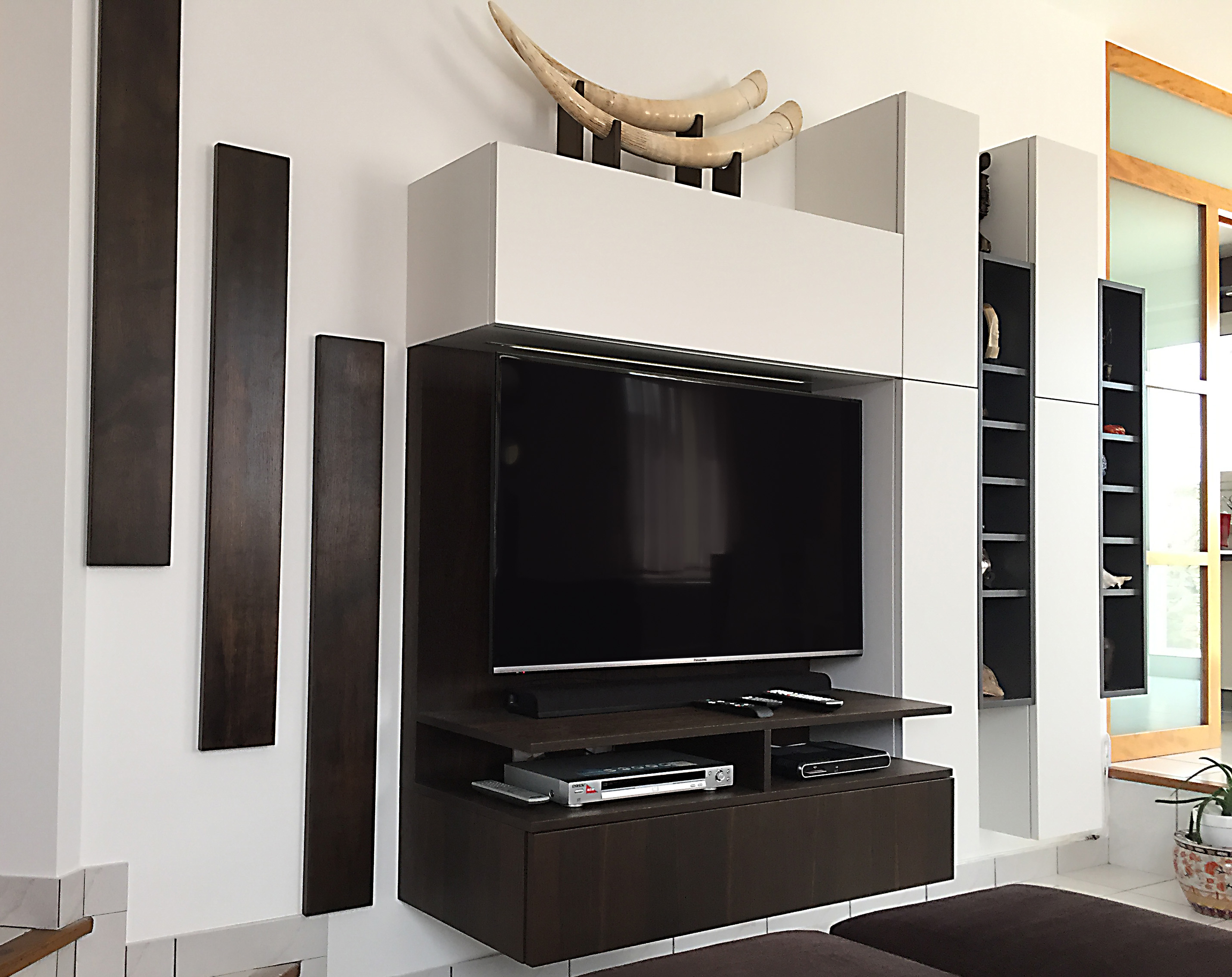 Meuble tv suspendu blanc