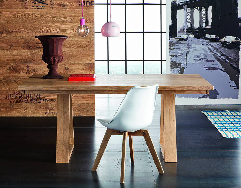 Table parigi et pied triange avec chaise haut de gamme Space