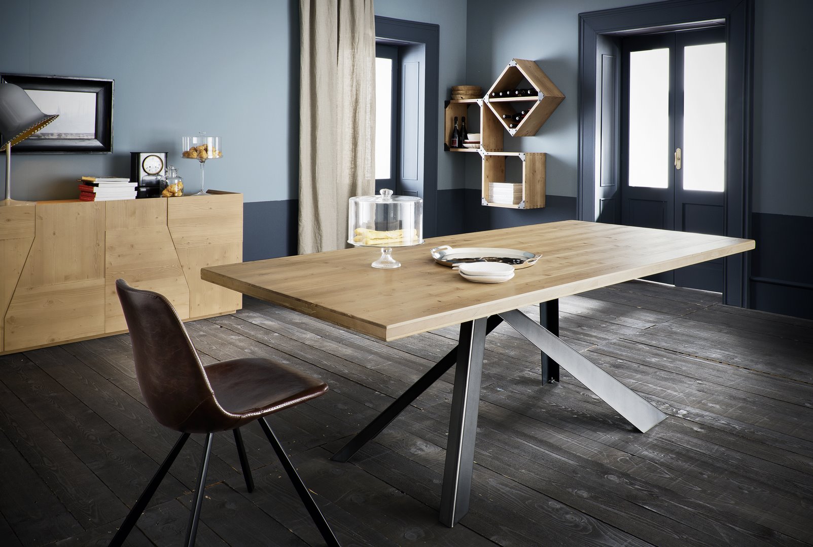 table parigi Easy finition cappuccino, piettement metal noir mikado