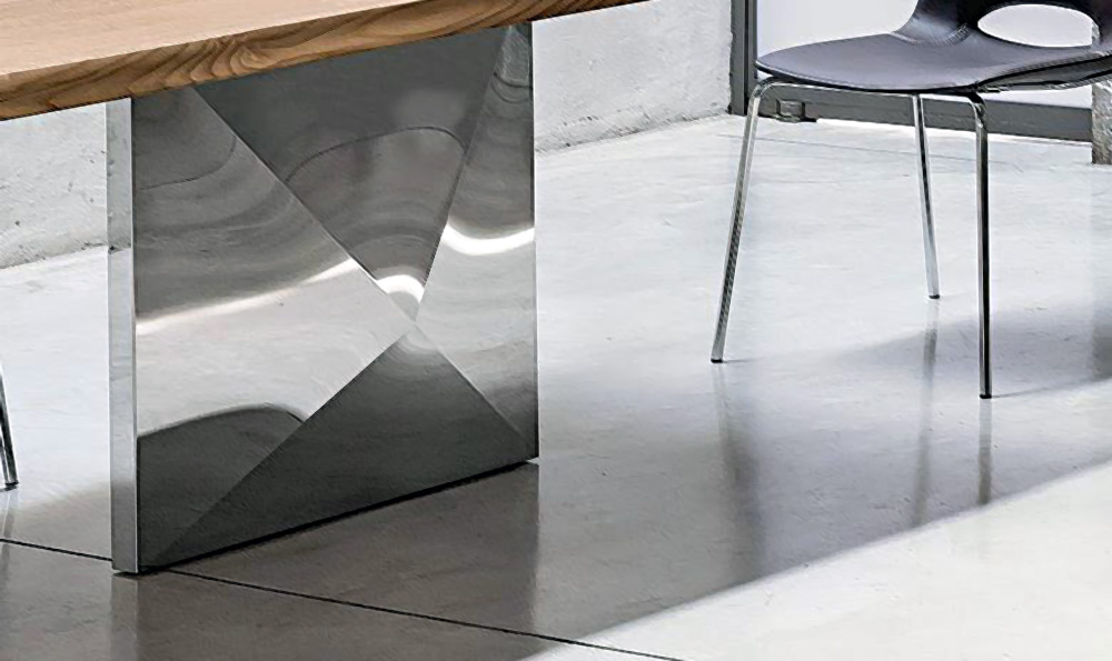 gros plan sur le pied miroir