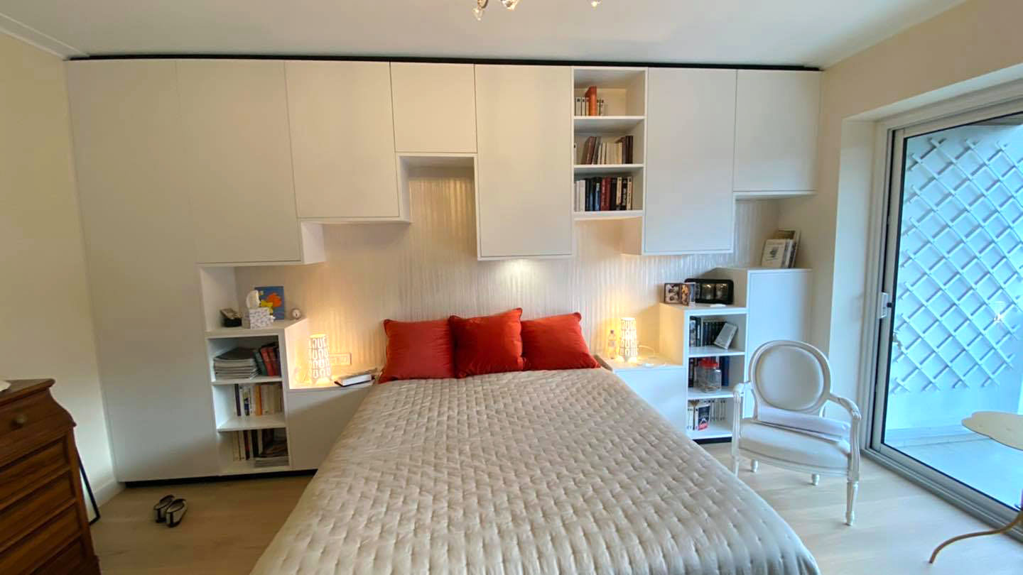 un meuble sur mesure déco pour tête de lit