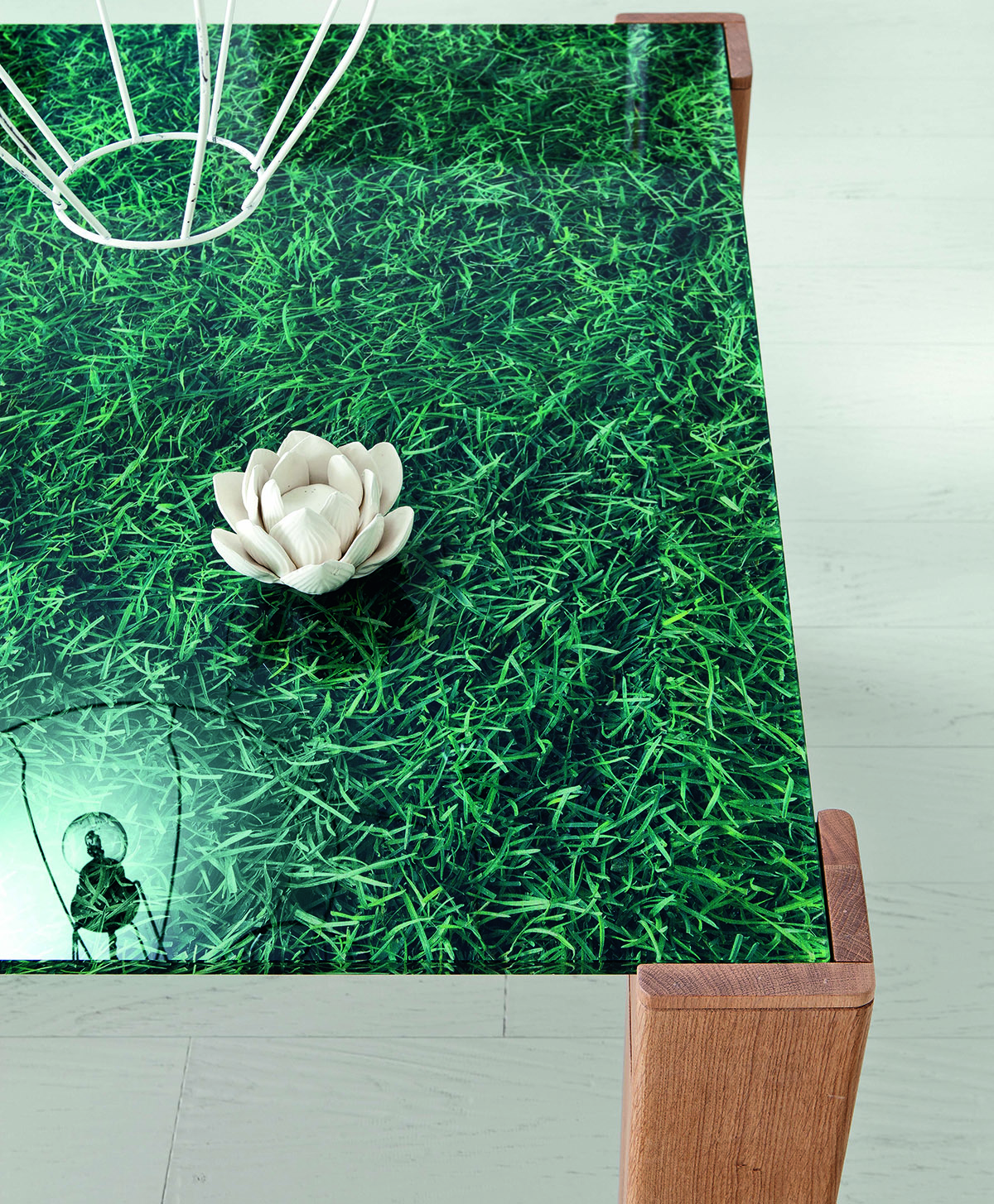 Table chêne massif sidney avec plateau en verre imprimé (gazon)